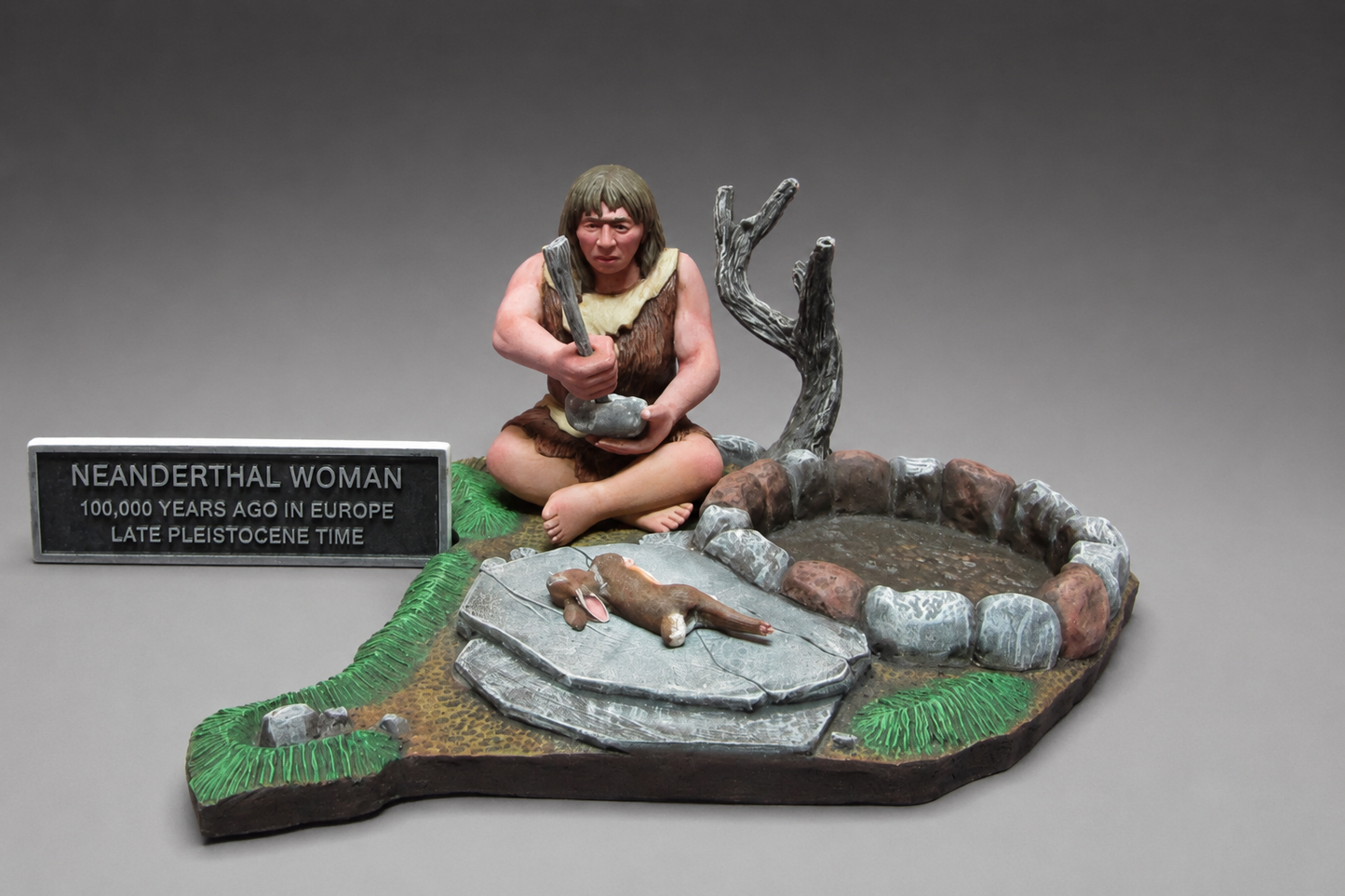 Prehistoric Scenes - AROARA/Prehistorix Neanderthal Woman set
